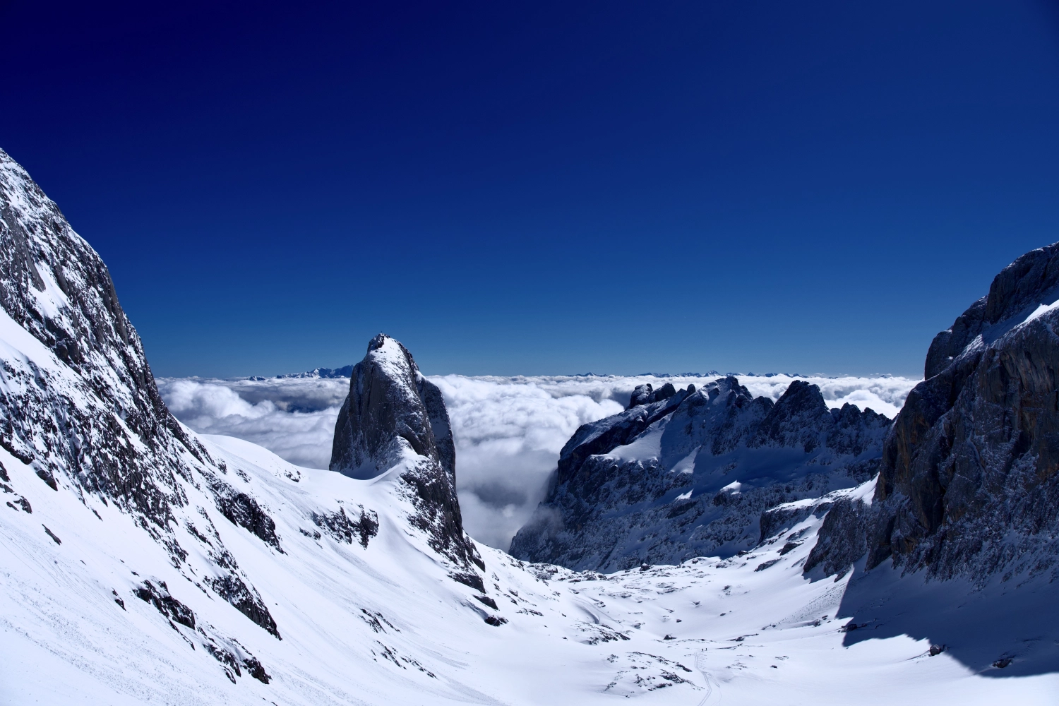 AUTHENTISCHE MEDIEN-Schneefallfotografie